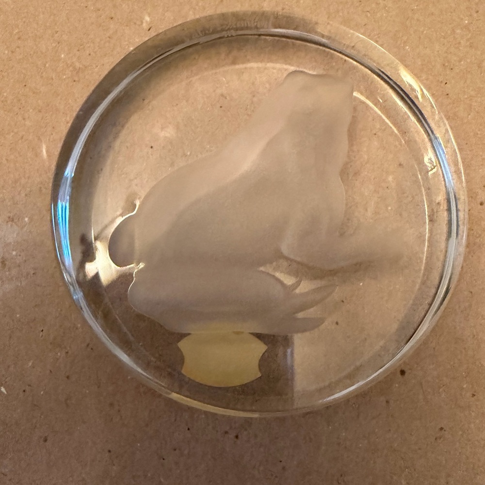 Val Saint Lambert Crystal Frog Design  Paperweight